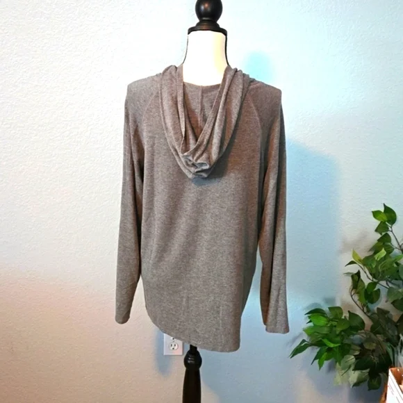 Gray and White Lace Women's Hoodie-Dressbarn - Picture 6 of 9